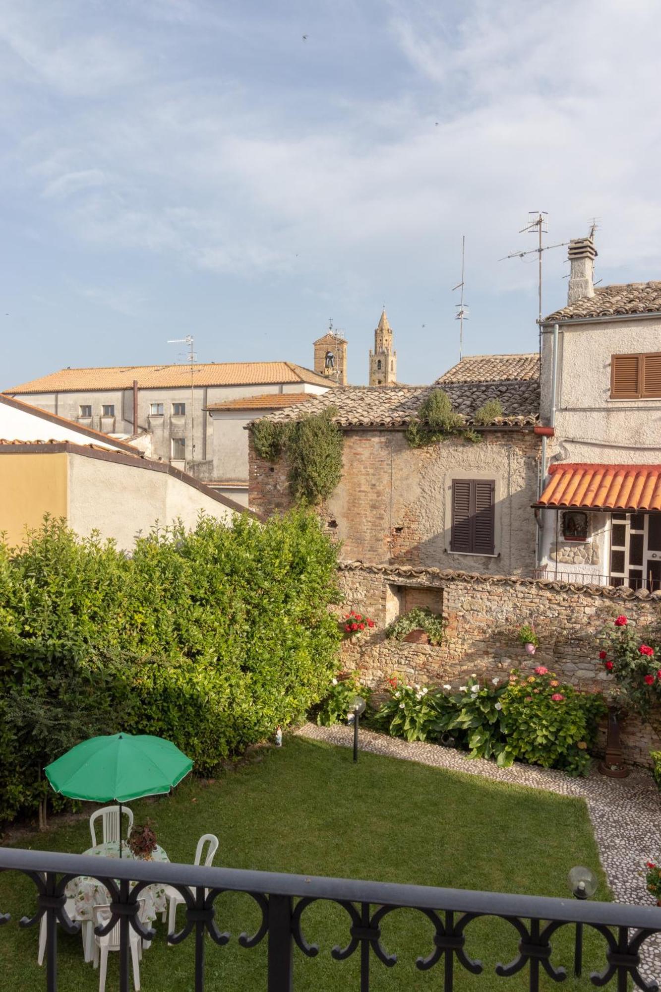Al Belvedere Apartment Atri Exterior photo